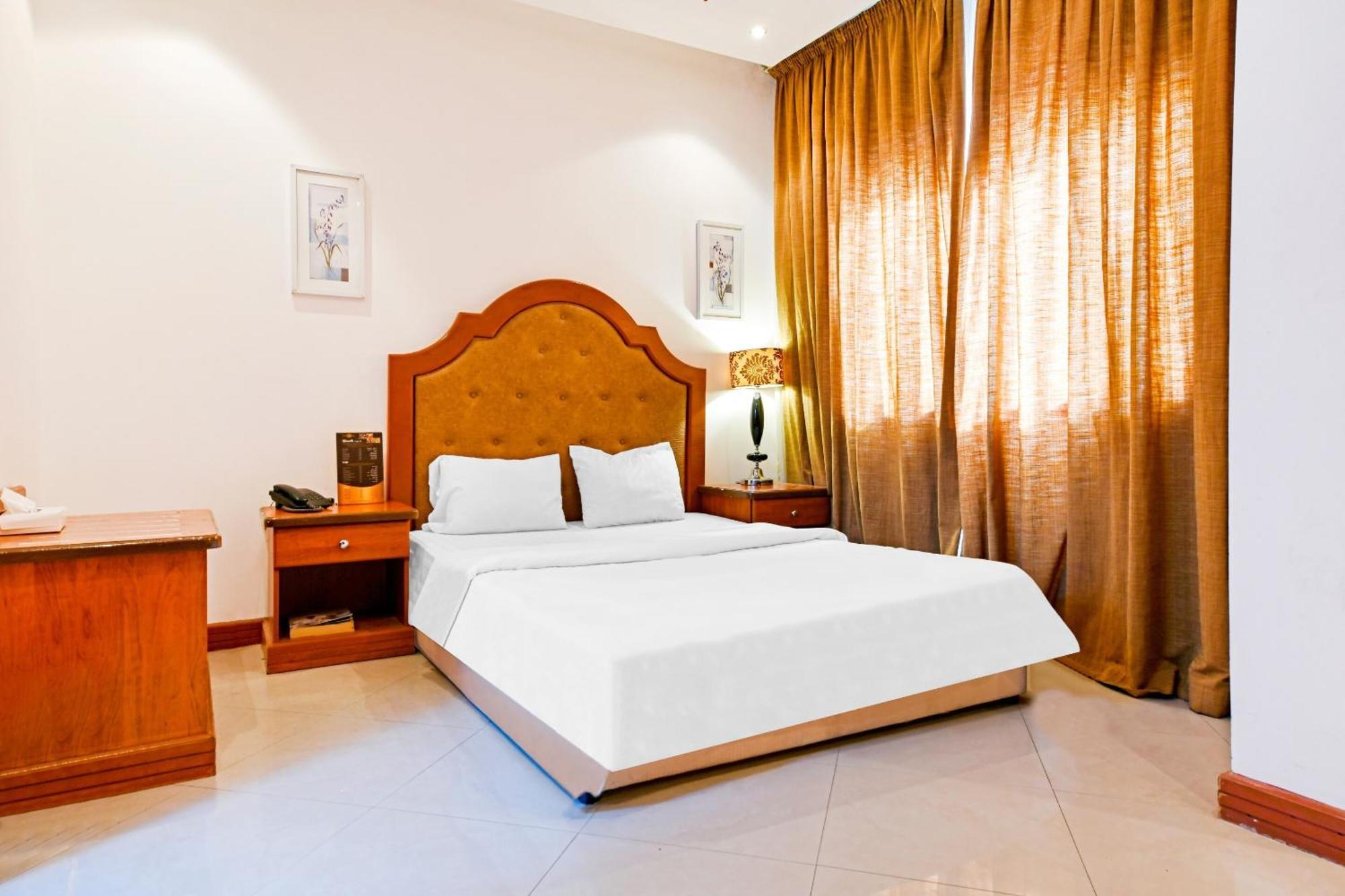 Oyo 118 Revira Hotel Manama Exterior photo